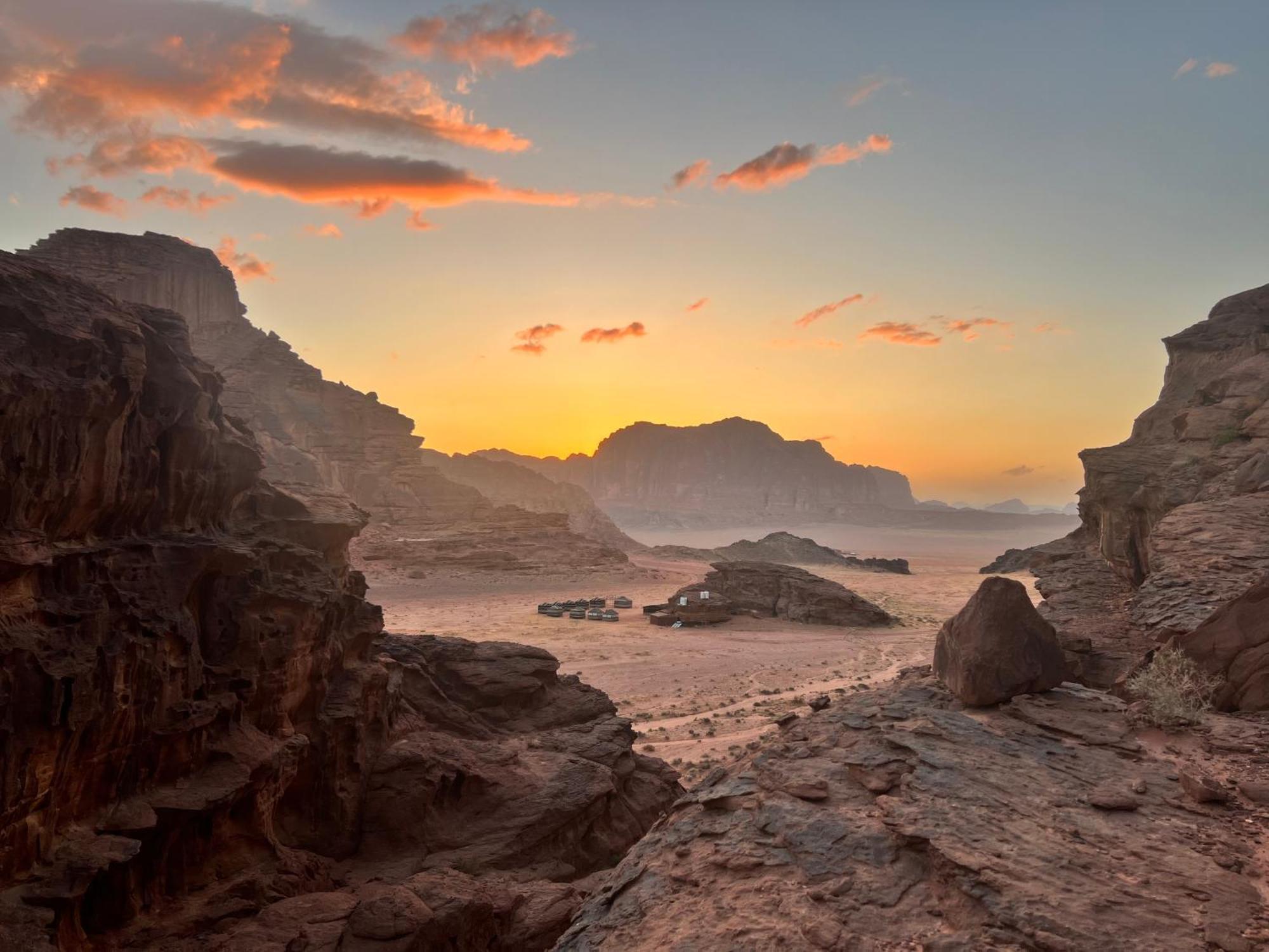 Wadi Rum Bedouin Experience Hotel Exterior photo